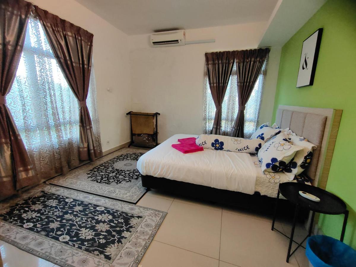 Niknoor Homestay Dviana Wakaf Che Yeh Kota Bahru Luaran gambar